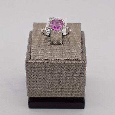 Anello cuore zaffiro rosa...