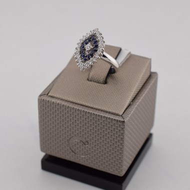 Anello rombo zaffiri in oro...